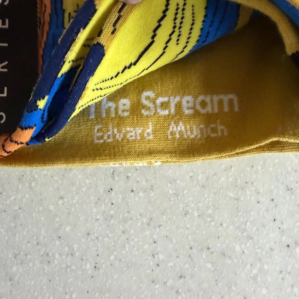 NWT The Scream' Decorative Artist Socks Blue/Gold Men’s Shoe Sz 7-12 E. Munch